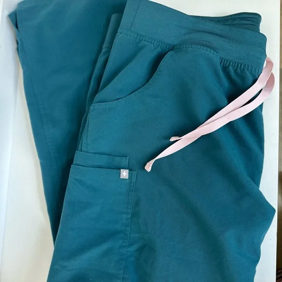 FIGS Kade Cargo Scrub Pants Caribbean Blue Technical Collection - Size XL Tall - Picture 4 of 9
